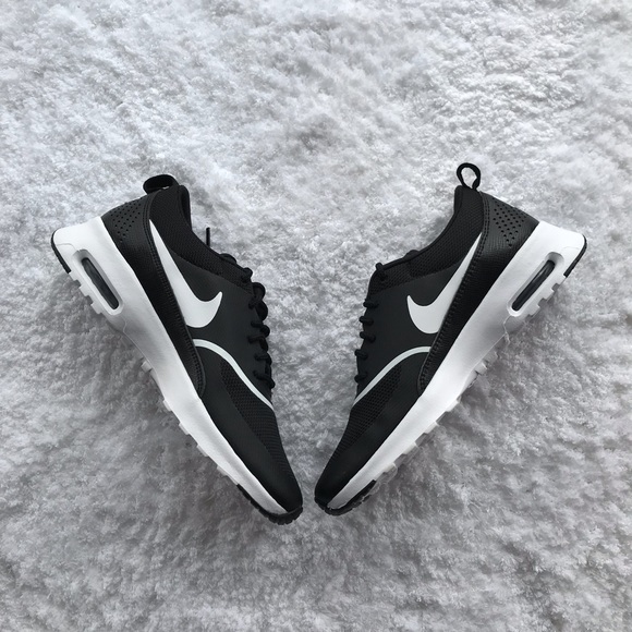 NEW Nike Air Max Thea - **Various Sizes** - Picture 4 of 5